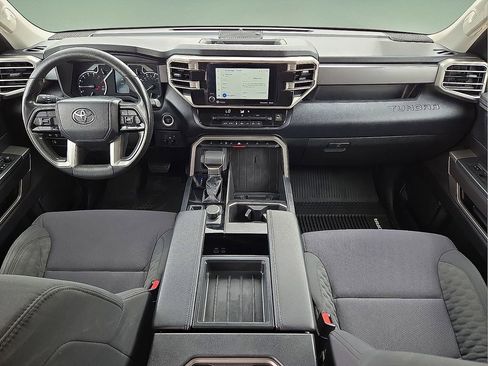 Used 2022 Toyota Tundra SR5 AWD/4WD image 16