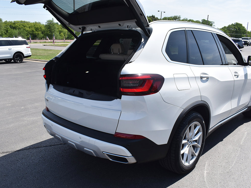 Used 2021 BMW X5 xDrive40i w/ Convenience Package AWD/4WD image 28