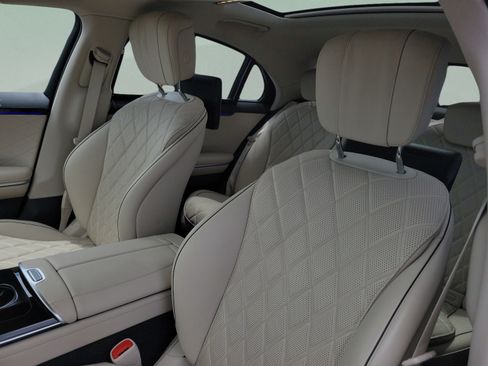 Certified 2023 Mercedes-Benz S 580 4MATIC Sedan image 23