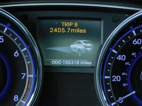 Used 2014 Hyundai Sonata Limited w/ Technology Package 05 image 18