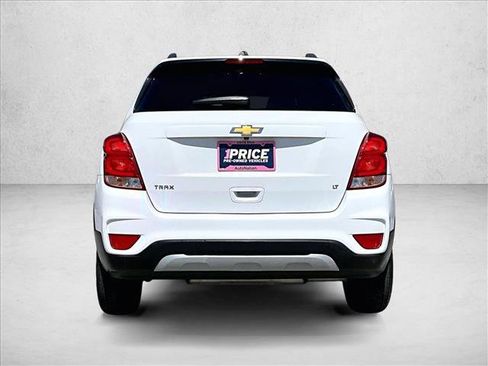 Used 2020 Chevrolet Trax LT FWD image 4