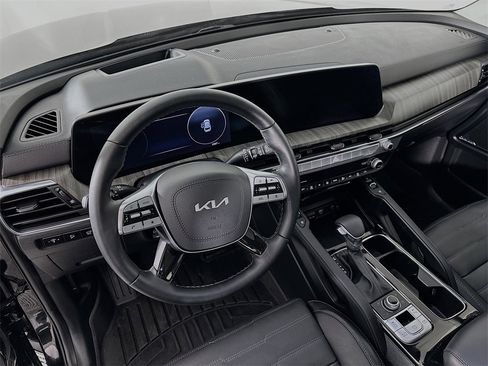 Used 2025 Kia Telluride SX Prestige image 15