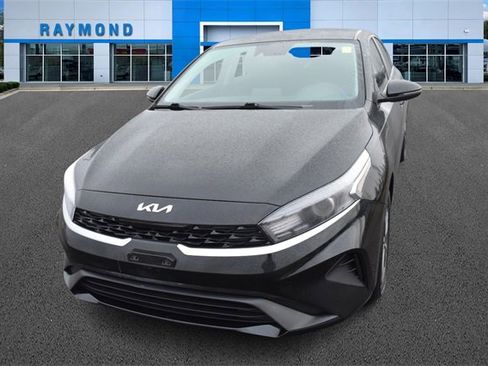 Certified 2023 Kia Forte LXS w/ LXS Technology Package image 7