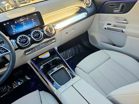 New 2026 Mercedes-Benz GLB 250 4MATIC image 32