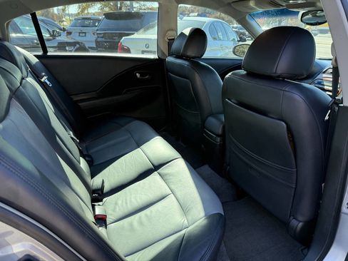 Used 2004 Nissan Altima 3.5 SE image 14