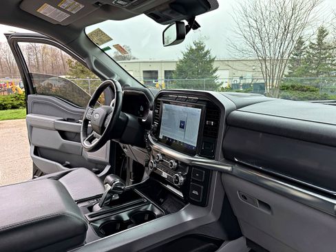 Used 2022 Ford F150 Lariat w/ Equipment Group 502A High image 21