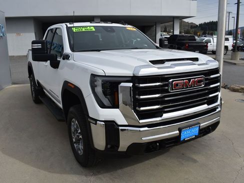 Certified 2024 GMC Sierra 2500 SLE w/ SLE Convenience Package AWD/4WD image 10