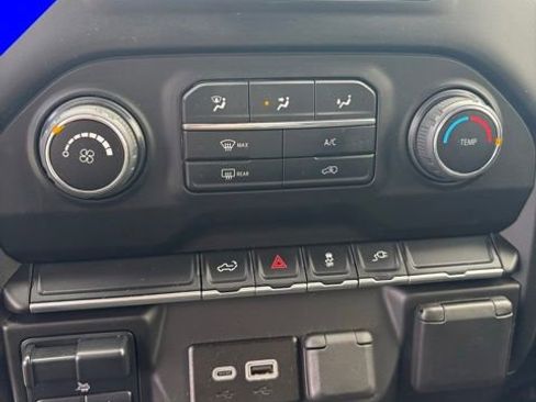 Used 2022 Chevrolet Silverado 2500 W/T w/ WT Convenience Package image 17