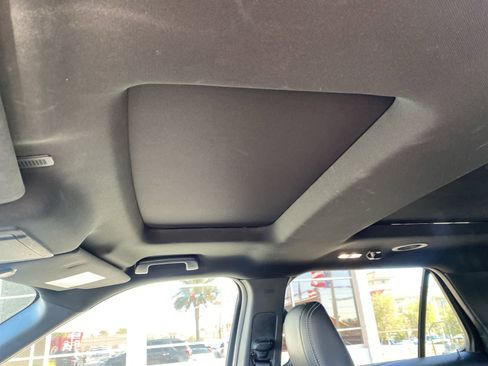 Used 2018 Ford Explorer Limited FWD image 13