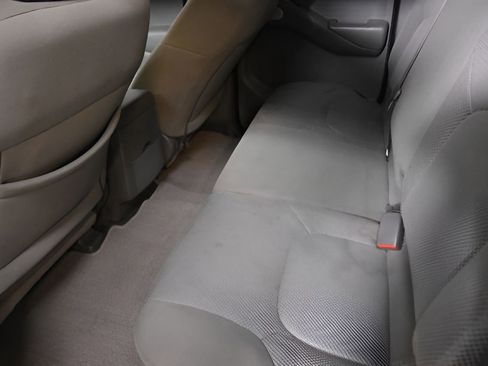 Used 2021 Nissan Frontier SV RWD image 32