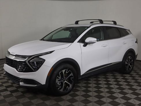 Used 2024 Kia Sportage EX image 8