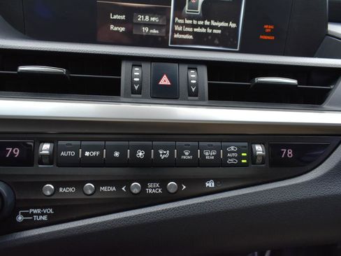 Used 2019 Lexus ES 350 w/ Accessory Package 2 image 22