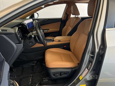 Certified 2025 Lexus NX 350 AWD w/ Accessory Package (2T) image 31