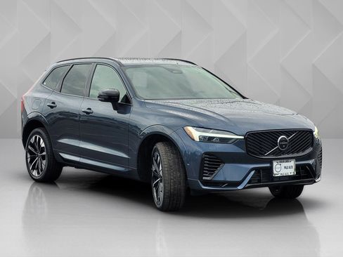 New 2026 Volvo XC60 T8 Plus w/ Protection Package Premier AWD/4WD image 8