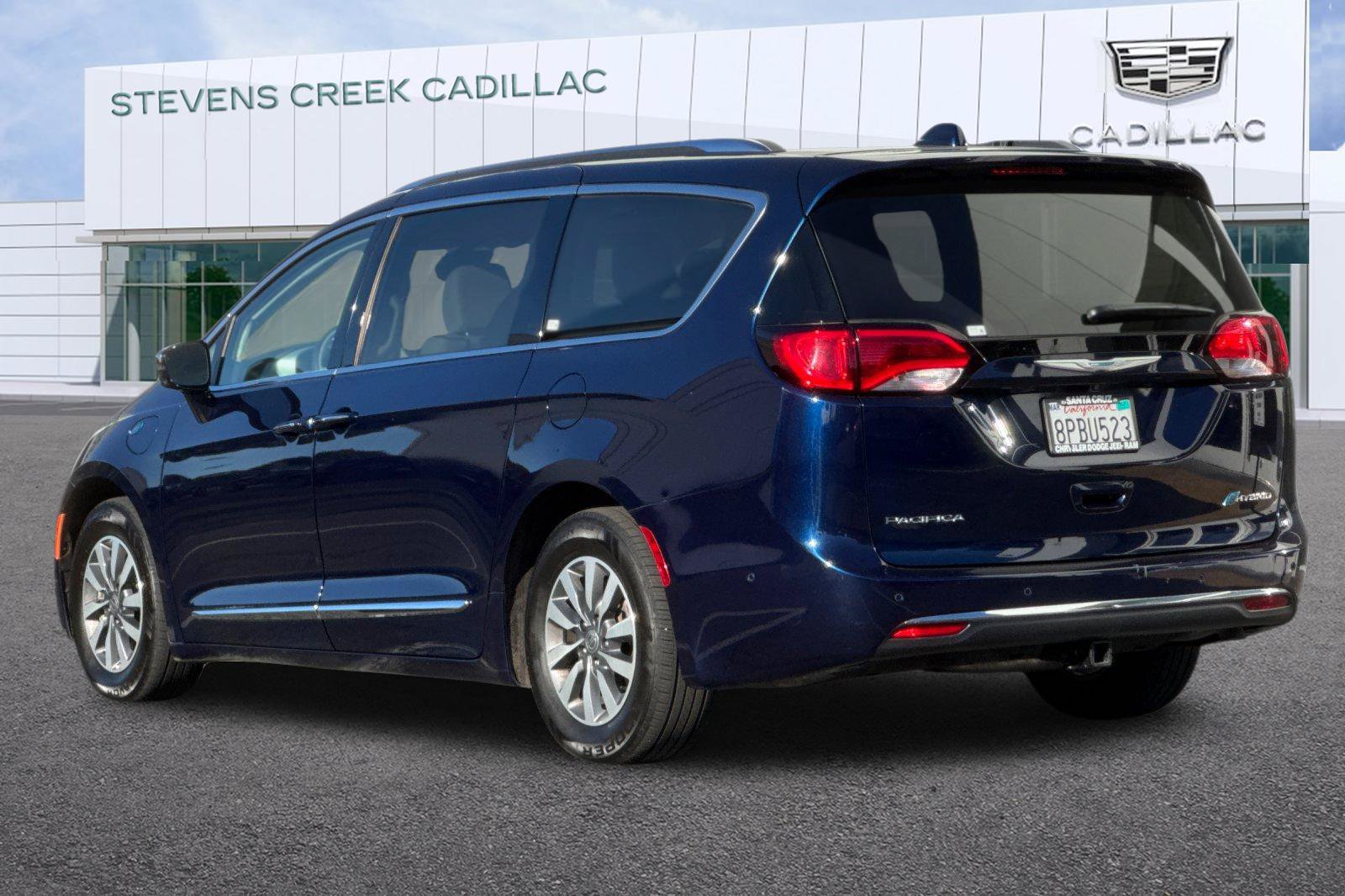 Used 2020 Chrysler Pacifica Limited w/ Advanced Safetytec Group FWD image 5