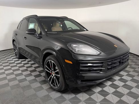 New 2026 Porsche Cayenne S AWD/4WD image 9