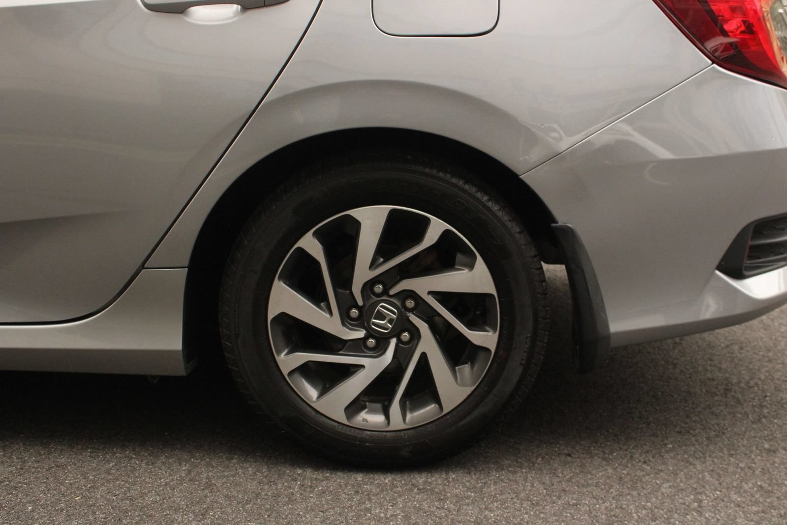 Used 2016 Honda Civic EX image 10