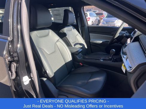 New 2026 Jeep Compass Latitude image 22