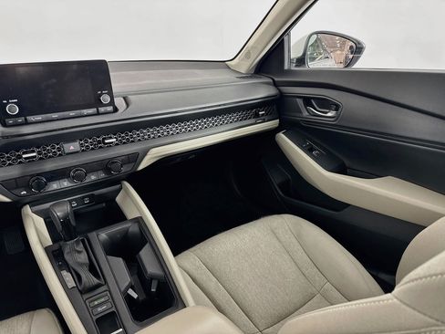 Certified 2023 Honda Accord EX image 23
