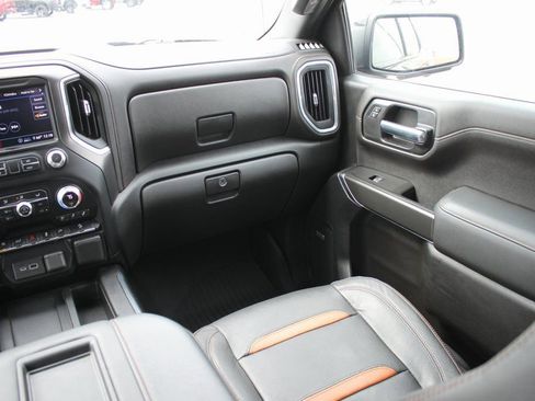 Used 2020 GMC Sierra 1500 AT4 w/ AT4 Premium Package image 8