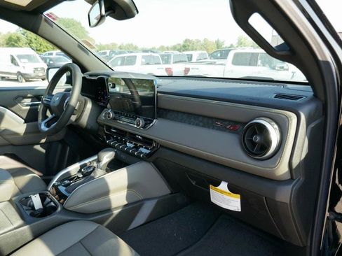 New 2026 Chevrolet Colorado ZR2 w/ Technology Package image 10