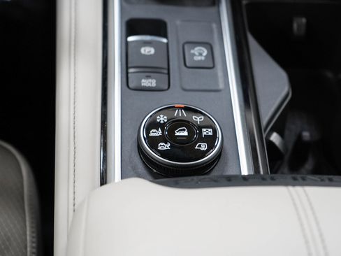 Used 2024 Nissan Pathfinder SL w/ SL Premium Package AWD/4WD image 22