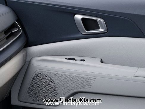 New 2026 Kia Carnival EX image 28