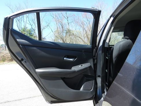 Used 2020 Nissan Sentra S FWD image 18