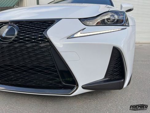 Used 2018 Lexus IS 300 image 28
