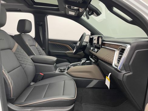 New 2026 GMC Canyon Denali AWD/4WD image 32