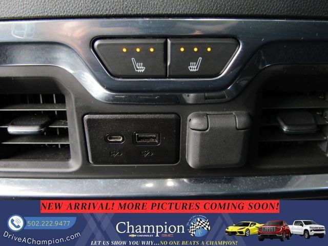 Used 2023 GMC Sierra 3500 Denali w/ Denali Ultimate Package AWD/4WD image 12