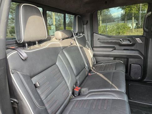 Used 2023 GMC Sierra 1500 AT4X image 23