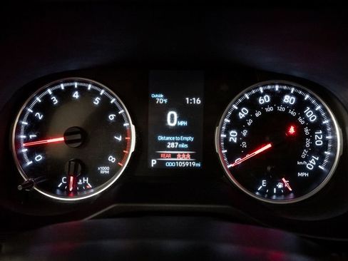 Used 2020 Toyota RAV4 LE FWD image 14