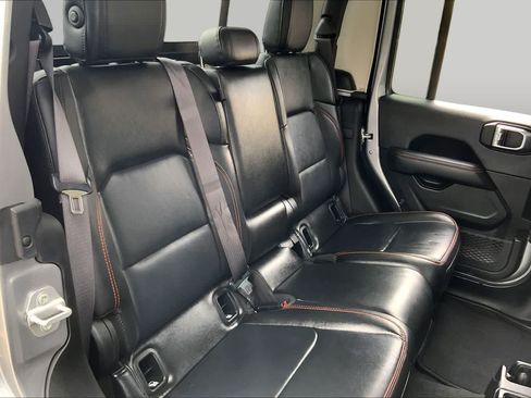 Used 2021 Jeep Gladiator Mojave AWD/4WD image 19