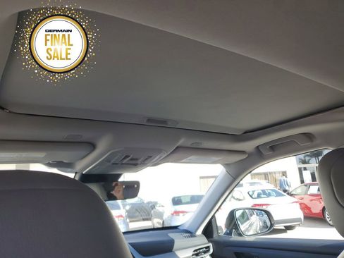 Certified 2024 Toyota Highlander XLE image 16