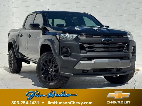New 2026 Chevrolet Colorado Trail Boss AWD/4WD image 1