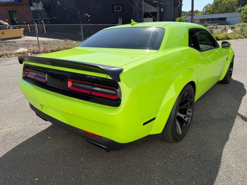 Used 2019 Dodge Challenger SRT Hellcat RWD image 13