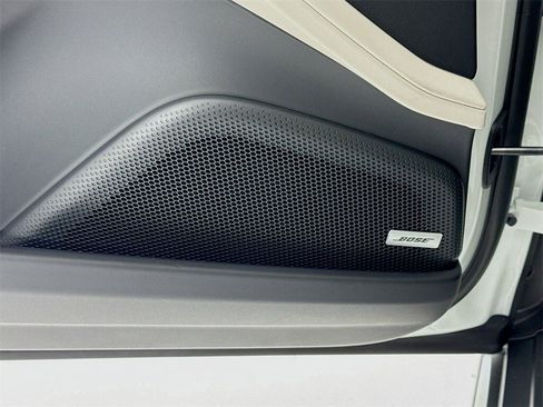 New 2026 Porsche Panamera image 12