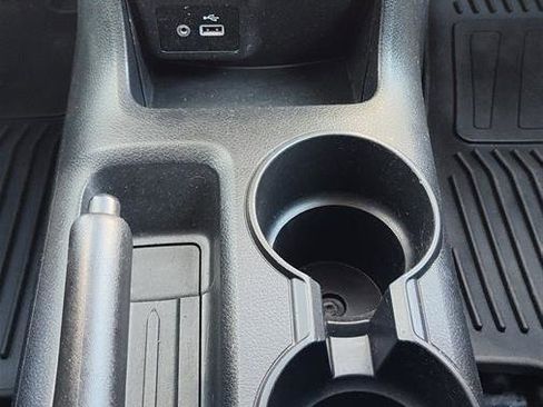 Used 2021 Nissan NV200 S image 22