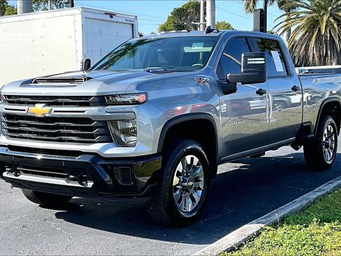 Certified 2025 Chevrolet Silverado 2500 Custom w/ Custom Value Package image 2