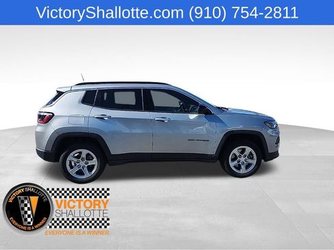 Certified 2024 Jeep Compass Latitude AWD/4WD image 30