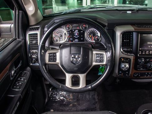 Used 2015 RAM 1500 Laramie AWD/4WD image 12