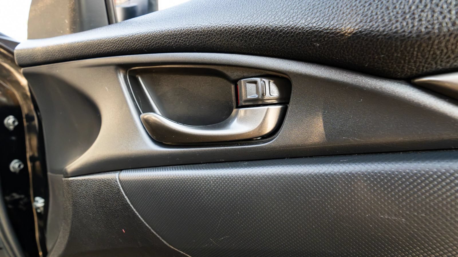 Used 2018 Honda Civic Sport image 15