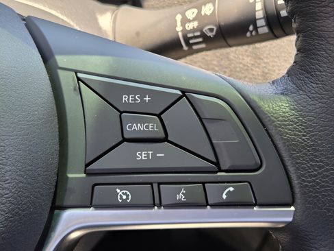 Used 2022 Nissan Rogue Sport SV AWD/4WD image 20