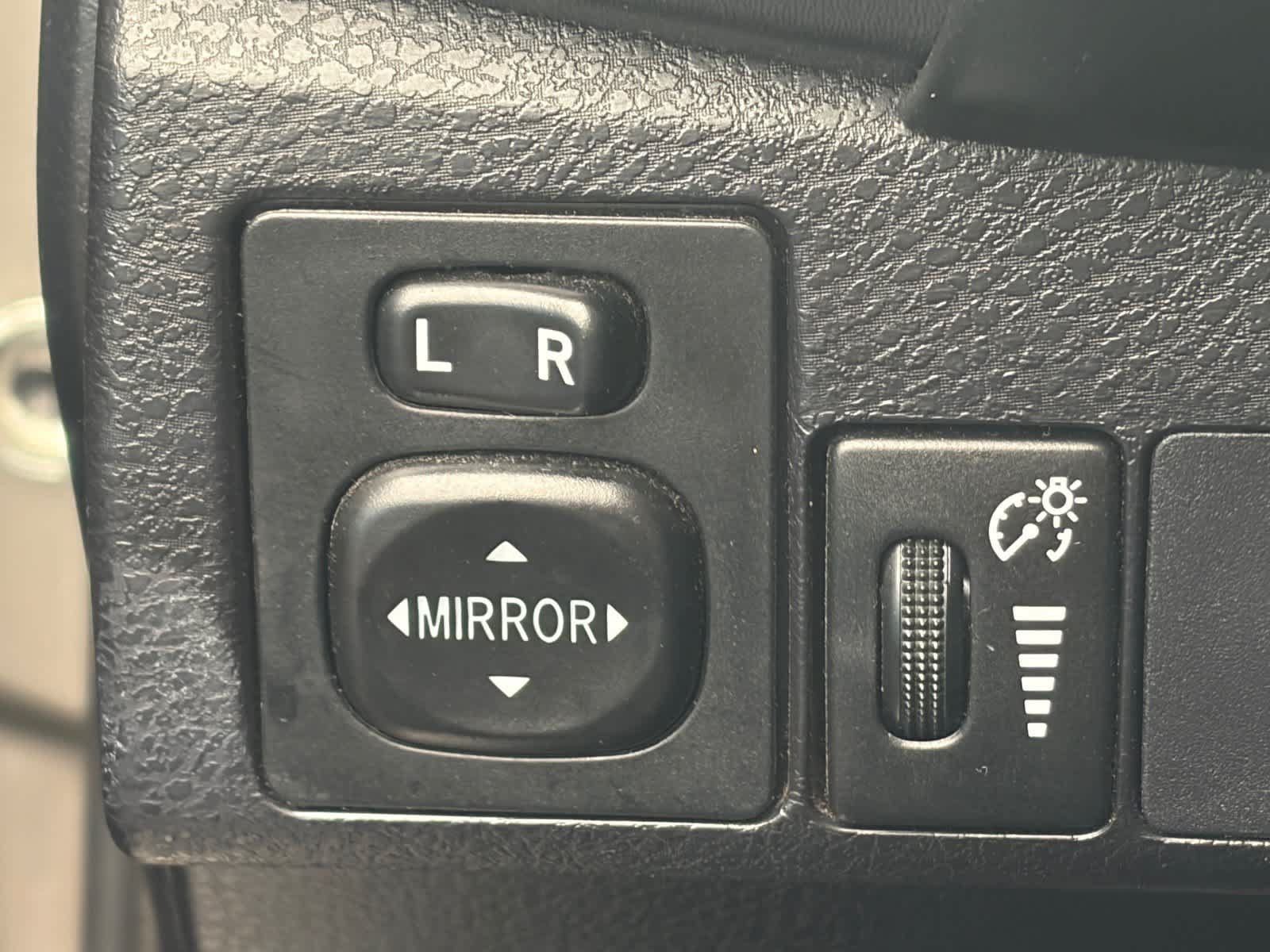 Used 2017 Toyota Corolla LE w/ Body Protection Package FWD image 6