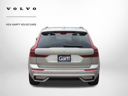 New 2026 Volvo XC60 B5 Ultra w/ Climate Package image 4