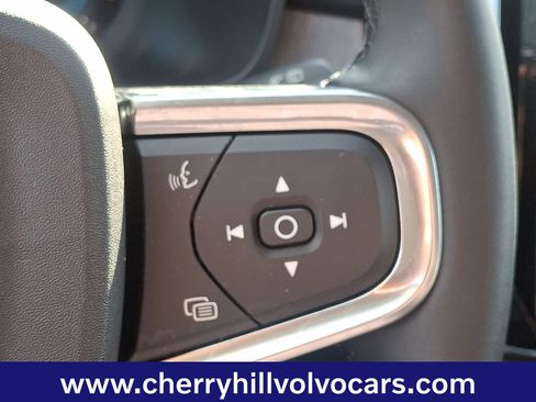 Certified 2025 Volvo XC40 B5 Core w/ Protection Package Premier image 22