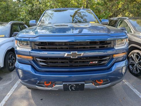 Used 2018 Chevrolet Silverado 1500 LT w/ All Star Edition image 5