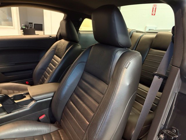Used 2007 Ford Mustang Shelby GT500 RWD image 13