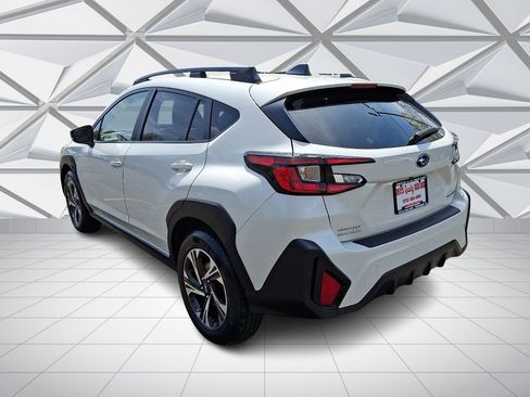 Used 2024 Subaru Crosstrek 2.0i Premium image 7